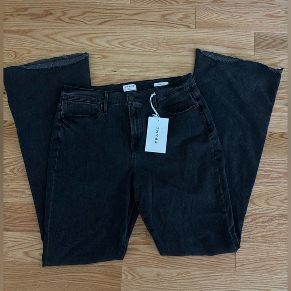 Frame Le High Flare Jeans NWT - Picture 2 of 7